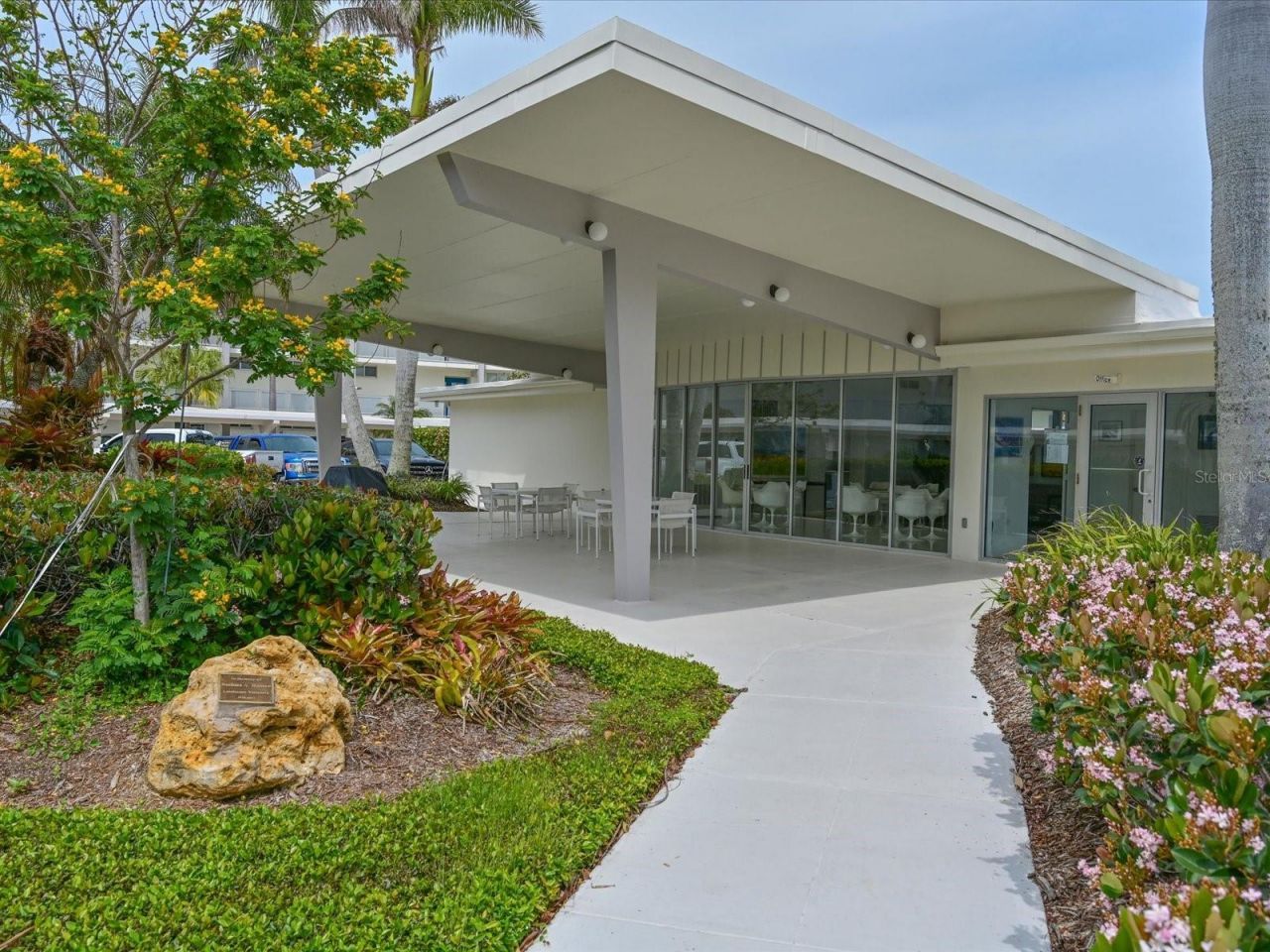 100 Sands Point Road, Unit 225, Longboat Key, FL 34228 Photo