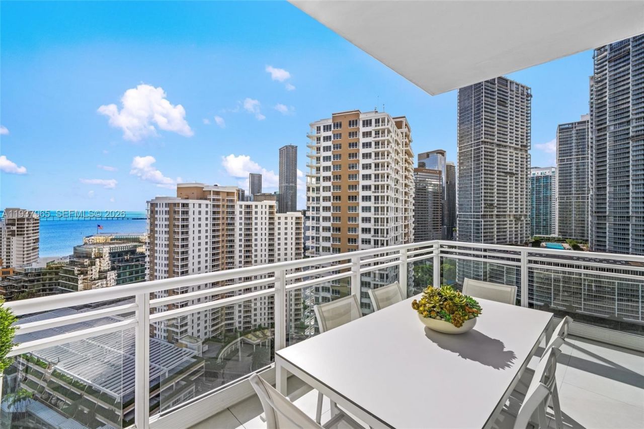 900 Brickell Key Blvd, Unit 2004, Miami, FL 33131 Photo
