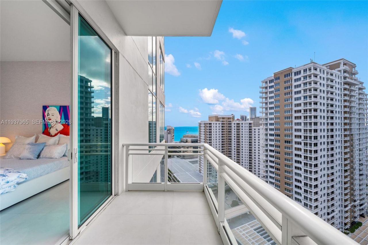 900 Brickell Key Blvd, Unit 2004, Miami, FL 33131 Photo