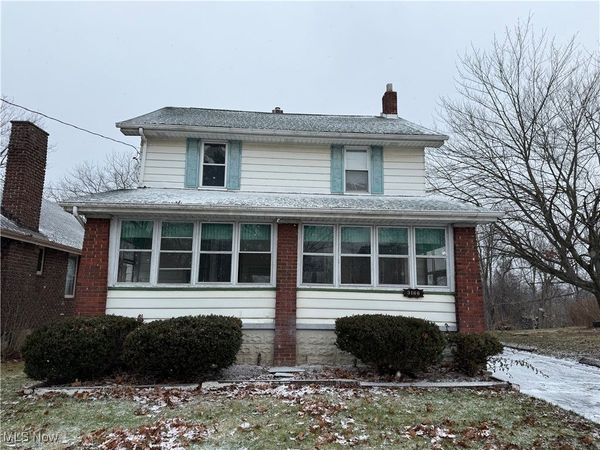 3166 Pine Hollow Drive, Youngstown, OH 44502
