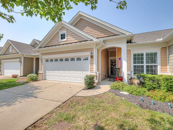 302 Blockade Ln, Mount Juliet, TN 37122