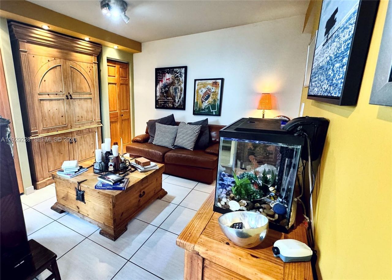 3007 NE 183rd Ln, Aventura, FL 33160 Photo