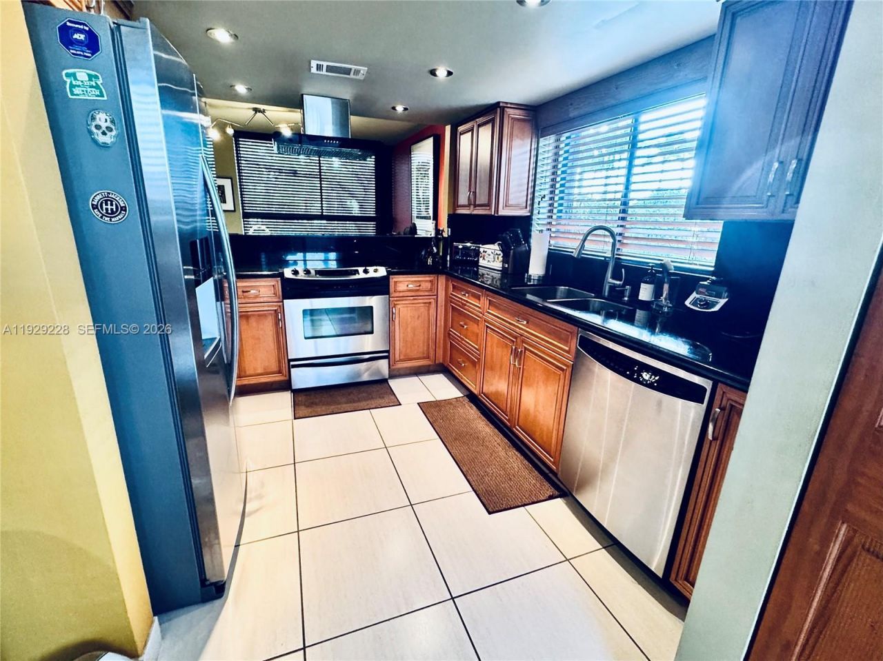 3007 NE 183rd Ln, Aventura, FL 33160 Photo