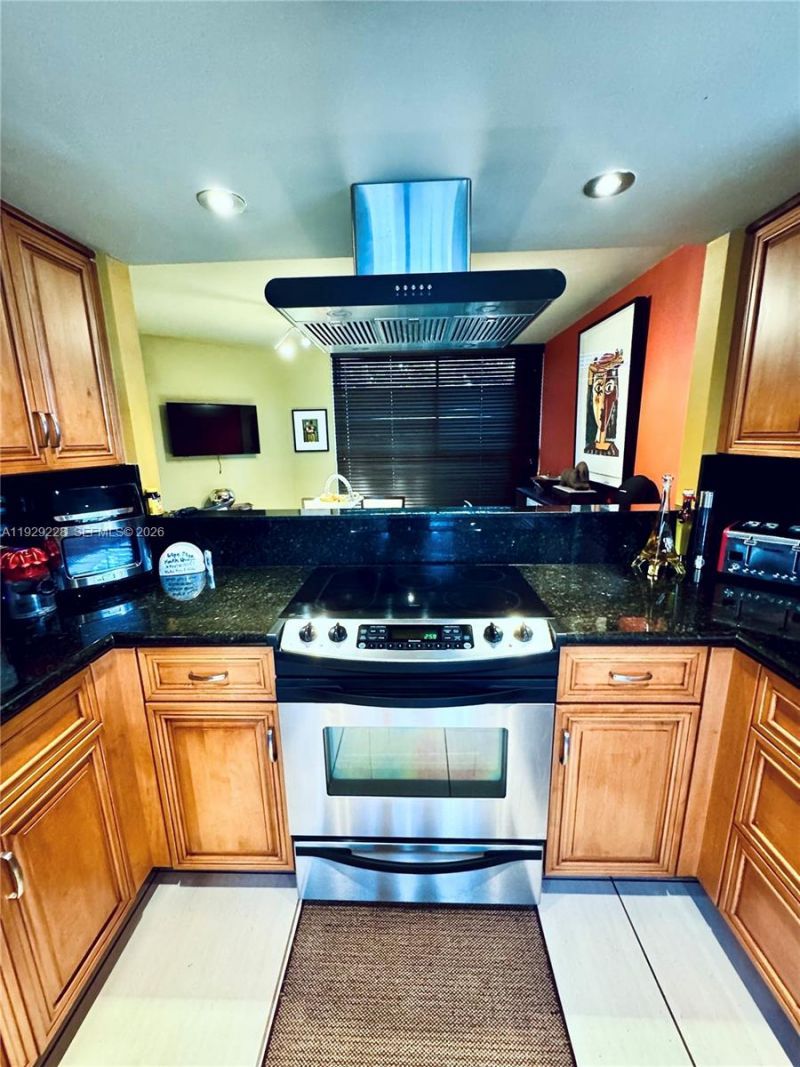 3007 NE 183rd Ln, Aventura, FL 33160 Photo