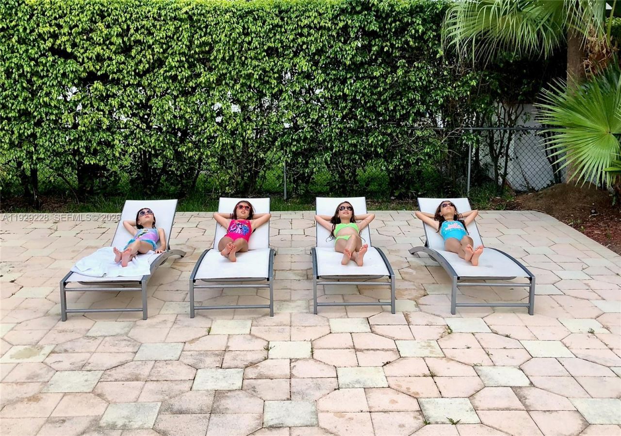 3007 NE 183rd Ln, Aventura, FL 33160 Photo