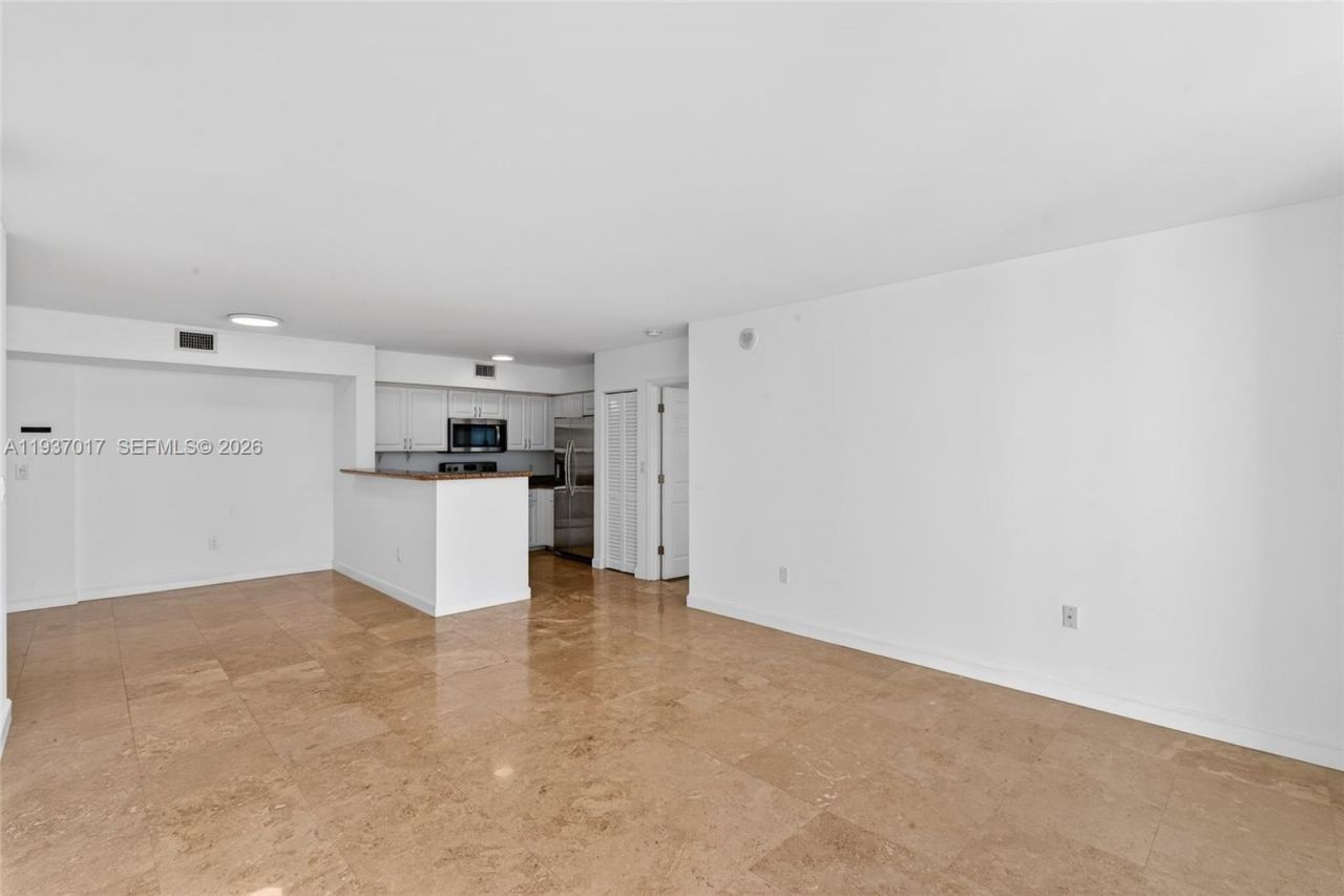 1155 Brickell Bay Dr, Unit 1903, Miami, FL 33131 Photo