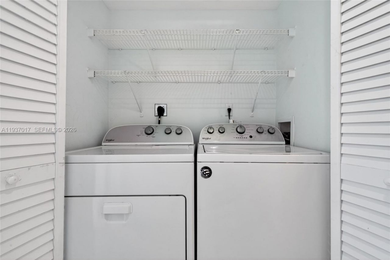 1155 Brickell Bay Dr, Unit 1903, Miami, FL 33131 Photo