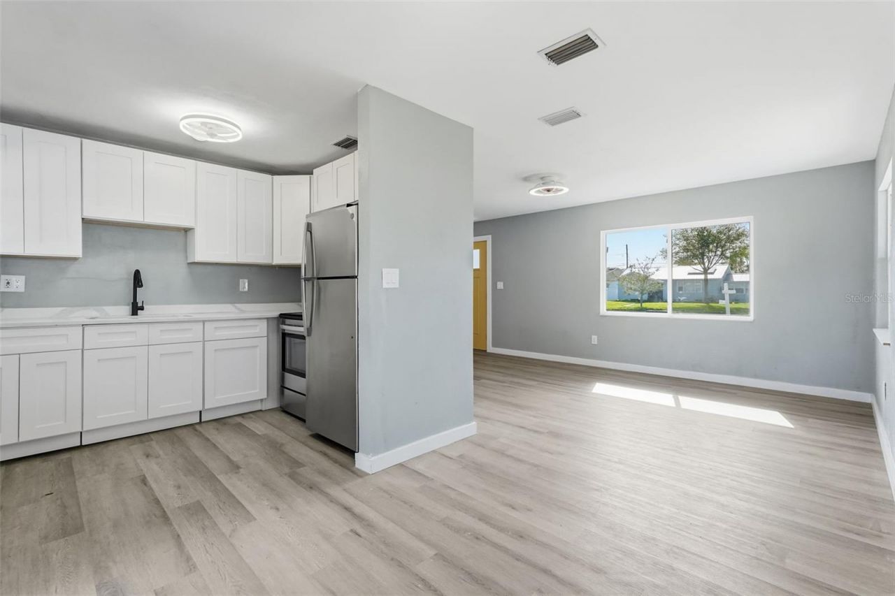 201 83rd Avenue N, Saint Petersburg, FL 33702 Photo