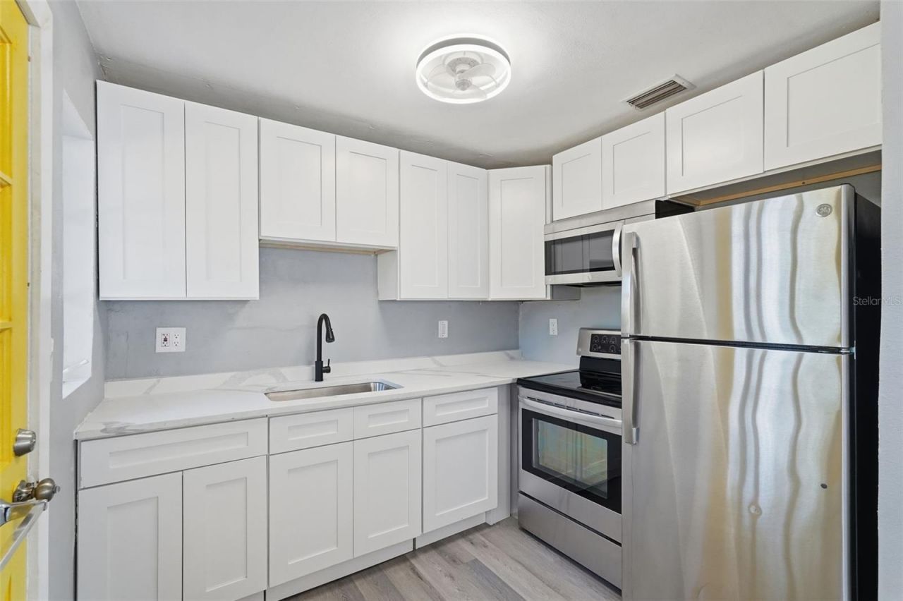 201 83rd Avenue N, Saint Petersburg, FL 33702 Photo