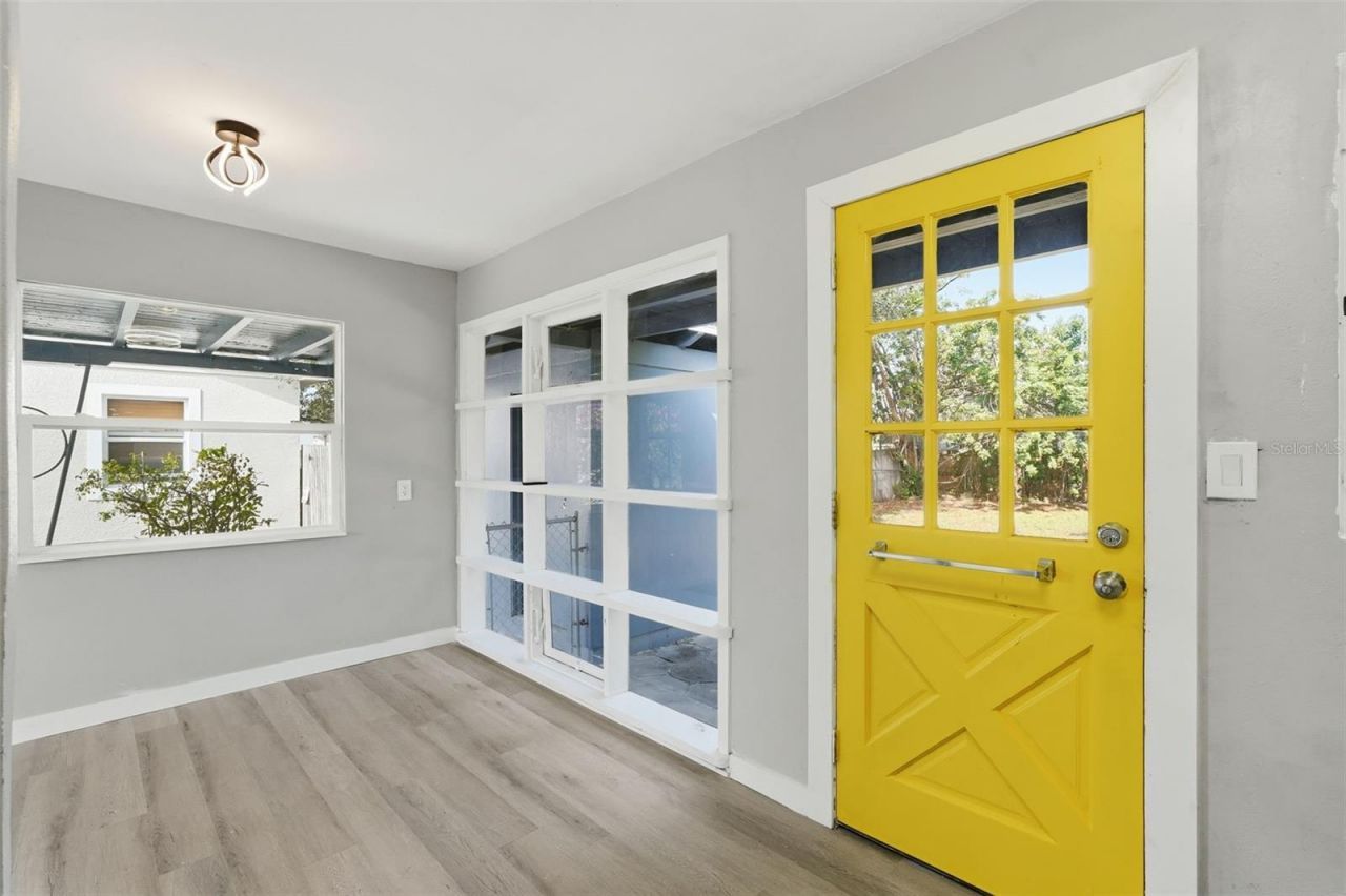 201 83rd Avenue N, Saint Petersburg, FL 33702 Photo