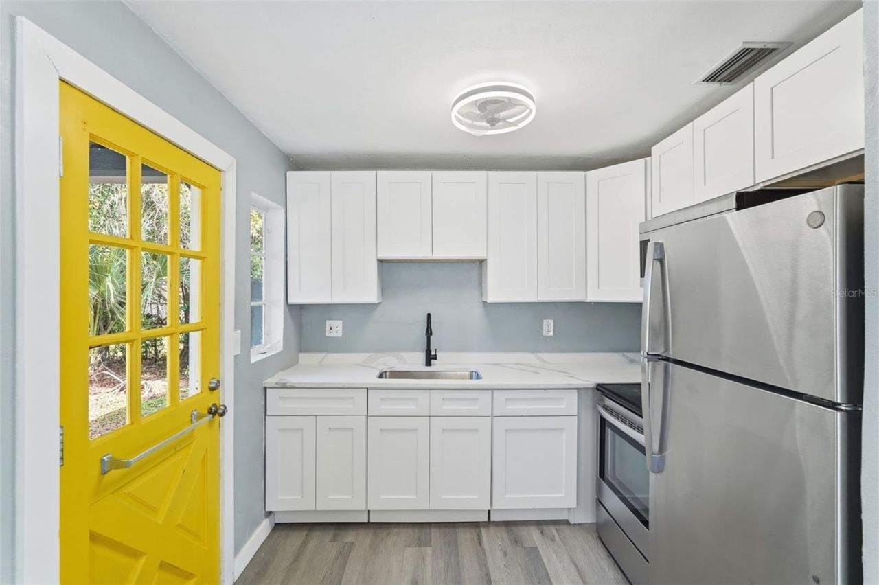 201 83rd Avenue N, Saint Petersburg, FL 33702 Photo