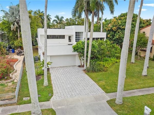 1215 Caloosa DR, FORT MYERS, FL 33901