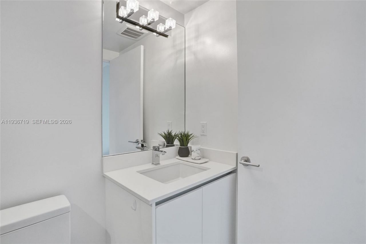 300 Sunny Isles Blvd, Unit 4-1407, Sunny Isles Beach, FL 33160 Photo