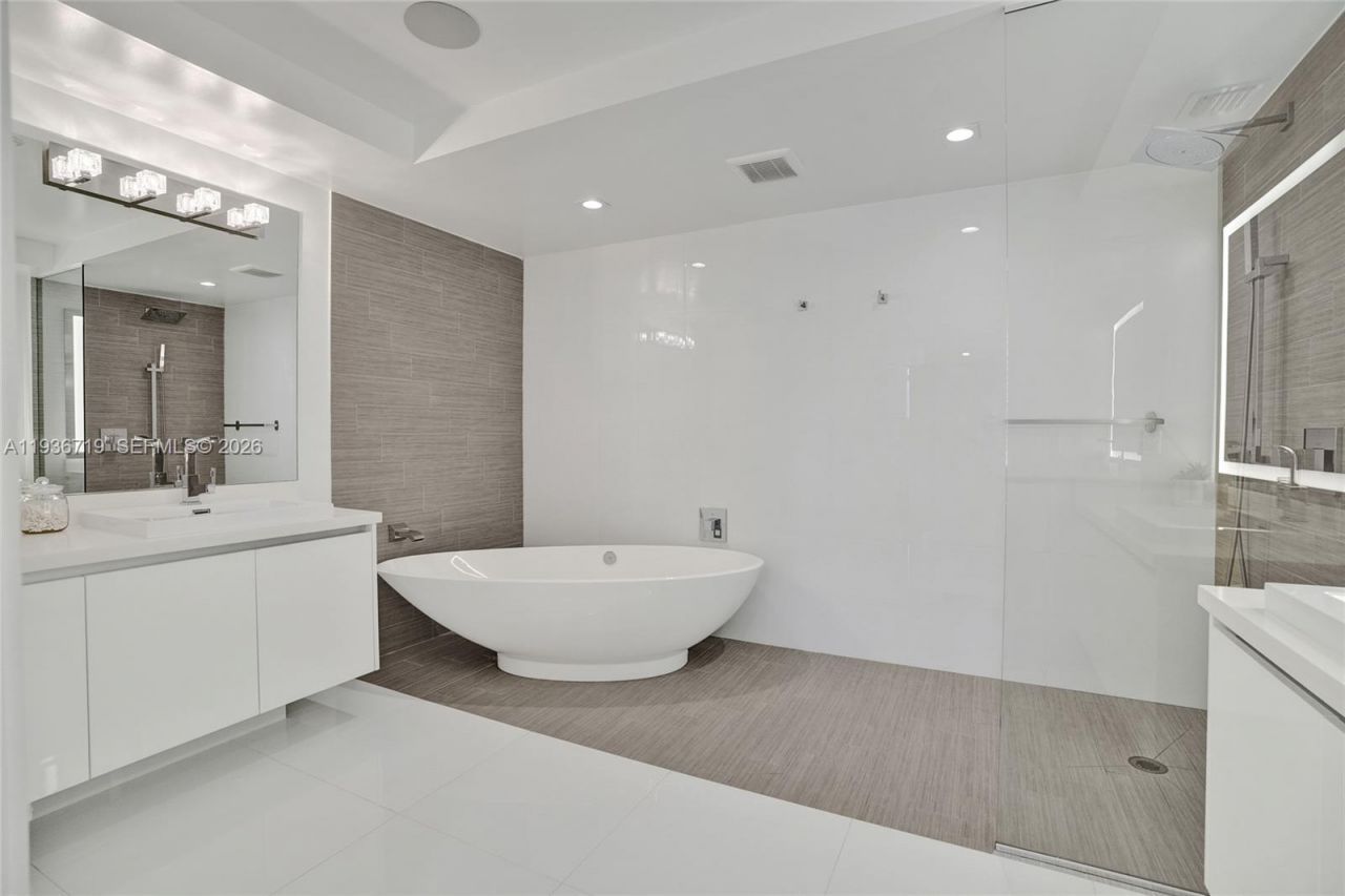 300 Sunny Isles Blvd, Unit 4-1407, Sunny Isles Beach, FL 33160 Photo