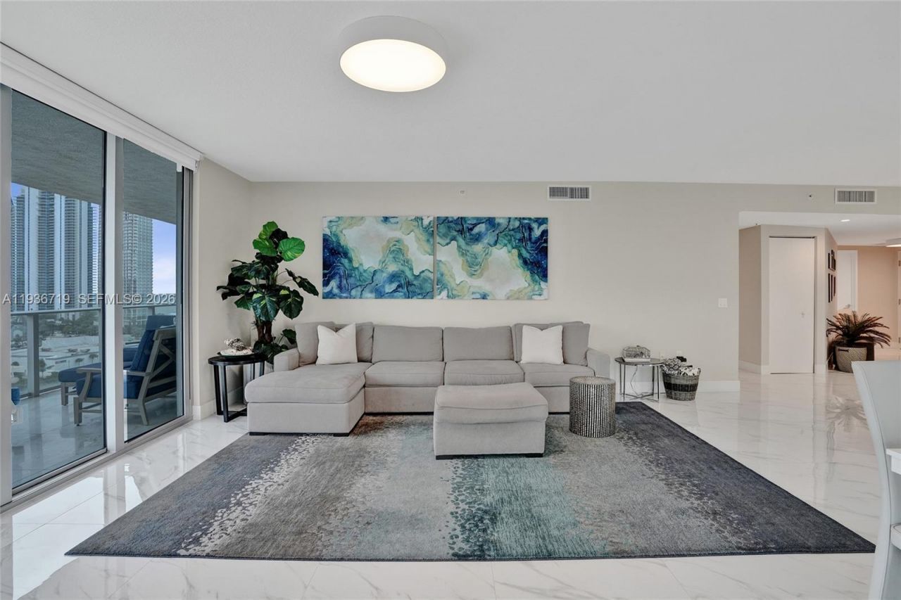 300 Sunny Isles Blvd, Unit 4-1407, Sunny Isles Beach, FL 33160 Photo