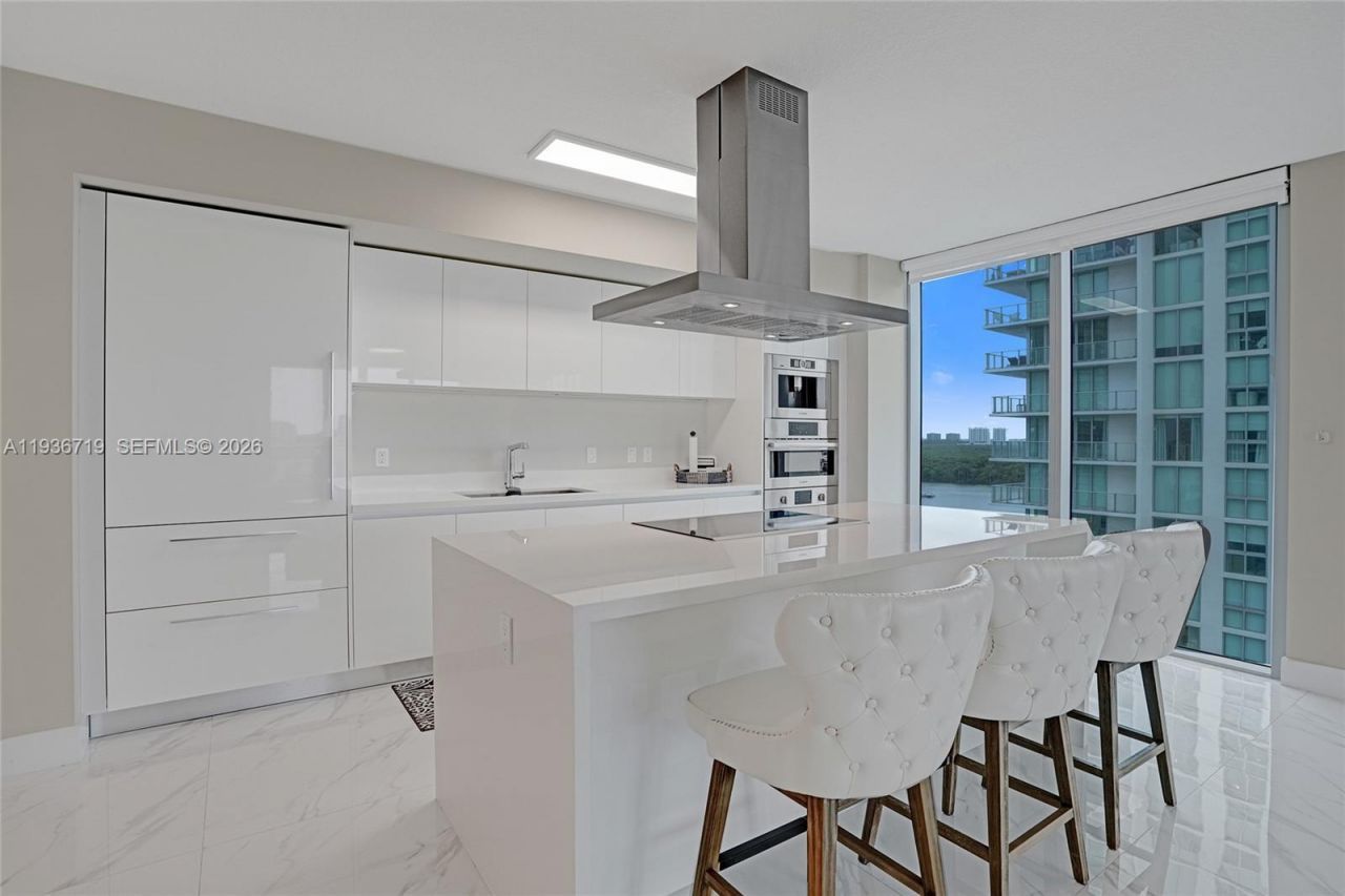 300 Sunny Isles Blvd, Unit 4-1407, Sunny Isles Beach, FL 33160 Photo