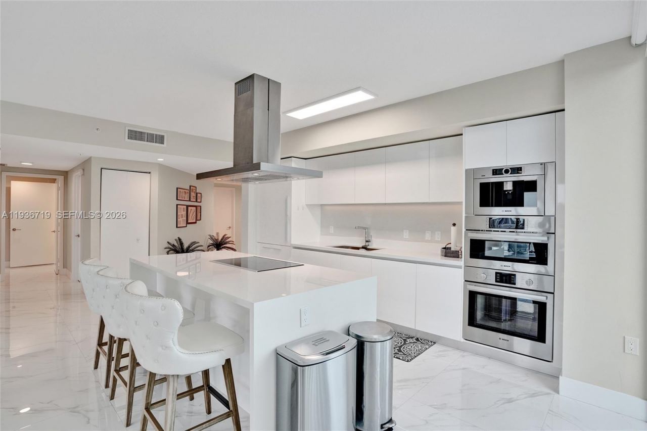 300 Sunny Isles Blvd, Unit 4-1407, Sunny Isles Beach, FL 33160 Photo