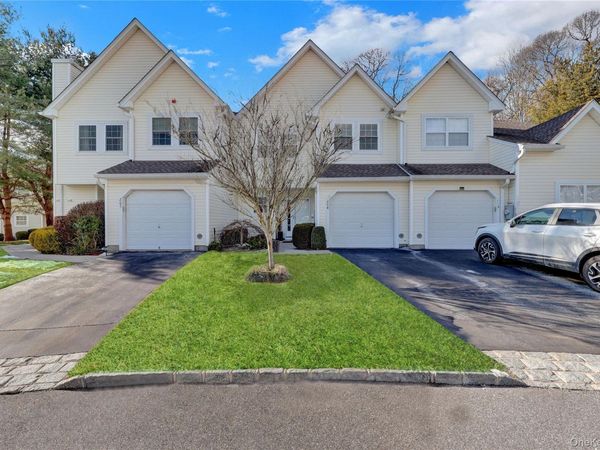 204 Erik Drive, East Setauket, NY 11733