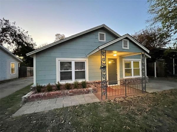 611 Harrisdale Avenue, River Oaks, TX 76114