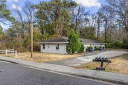 1304 Dunbar St. photo 4