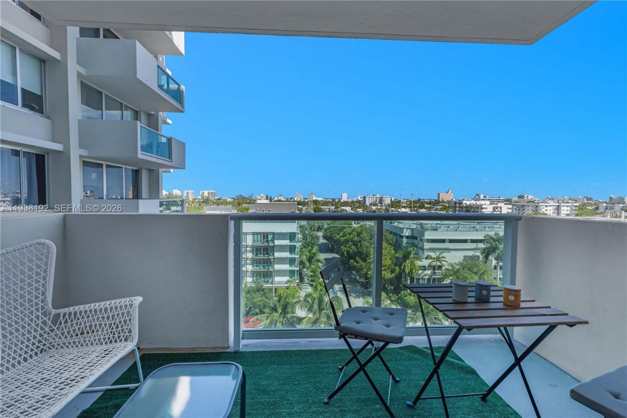 1200 West Ave , Unit 811, Miami Beach, FL 33139 Photo