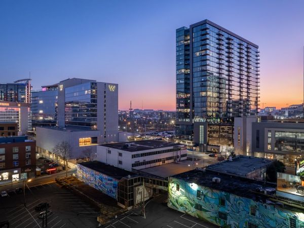 1212 Laurel St, Unit 1713, Nashville, TN 37203