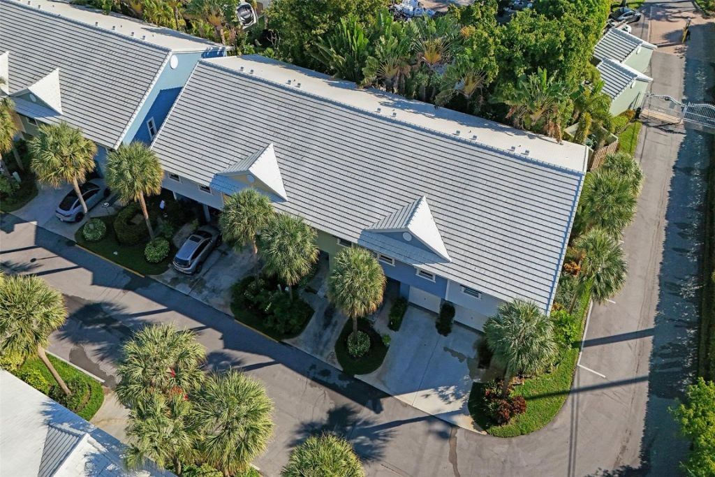 1743 NE 4th Avenue, Fort Lauderdale, FL 33305 Photo