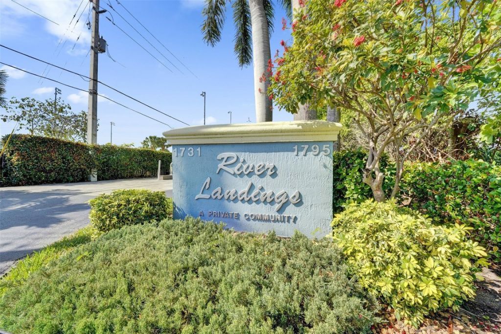 1743 NE 4th Avenue, Fort Lauderdale, FL 33305 Photo