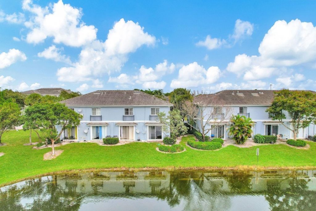 1427 NW 34th Way, Unit 1427, Fort Lauderdale, FL 33311 Photo