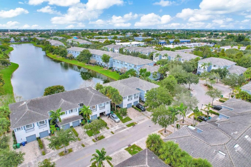 1427 NW 34th Way, Unit 1427, Fort Lauderdale, FL 33311 Photo