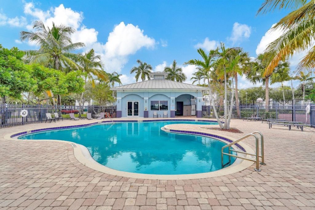 1427 NW 34th Way, Unit 1427, Fort Lauderdale, FL 33311 Photo