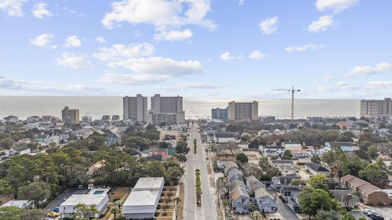 1704 Hillside Dr. S Photo 10