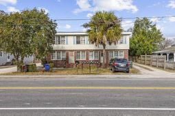 1704 Hillside Dr. S photo 4