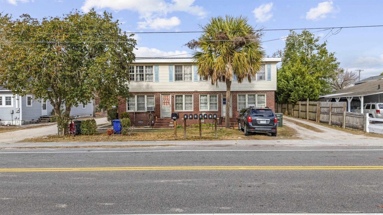 1704 Hillside Dr. S Photo 25