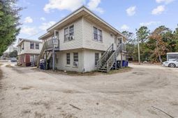 1704 Hillside Dr. S photo 4