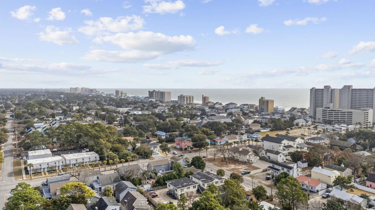 1704 Hillside Dr. S Photo 7