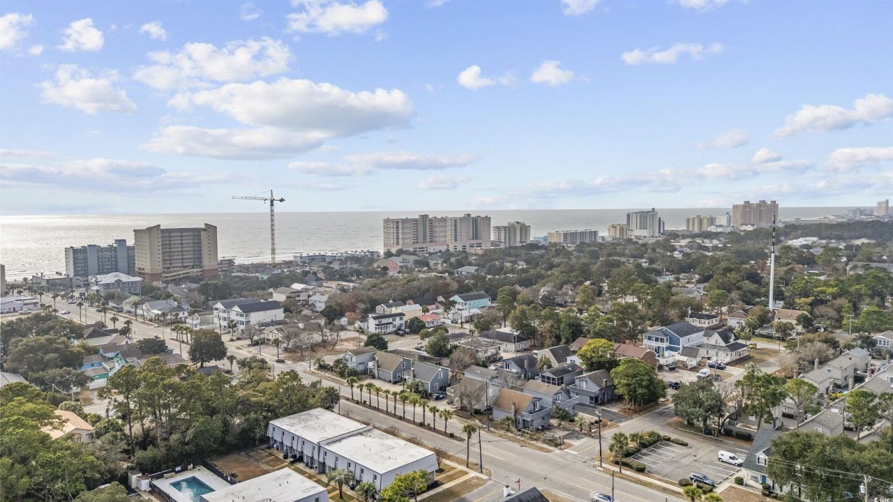 1704 Hillside Dr. S Photo 9