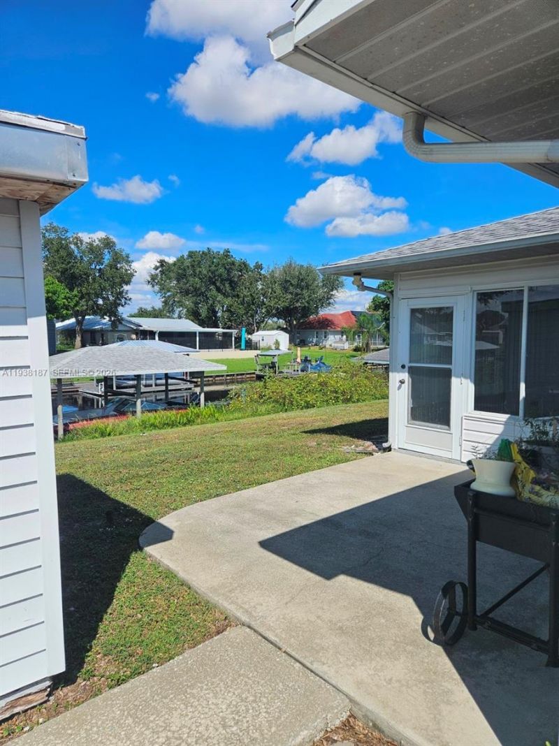 126 NE Citrus Rd, Lake Placid, FL 33852 Photo