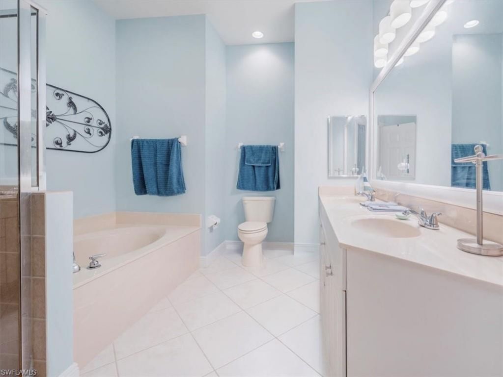 2745 1st St, Unit 305, Fort Myers, FL 33916 Photo