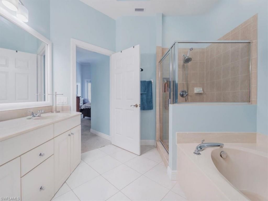 2745 1st St, Unit 305, Fort Myers, FL 33916 Photo