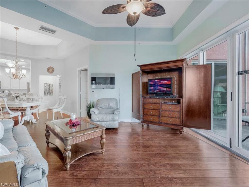 2745 1st St, Unit 305, Fort Myers, FL 33916 Photo