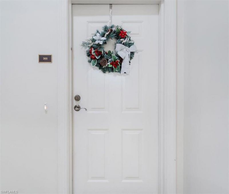 2745 1st St, Unit 305, Fort Myers, FL 33916 Photo