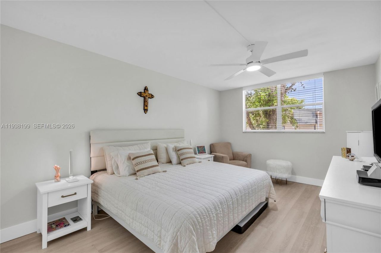 9091 Lime Bay Blvd , Unit 211, Tamarac, FL 33321 Photo