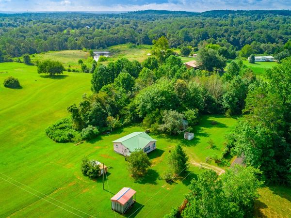 77 Bolton Road, Trenton, GA 30752