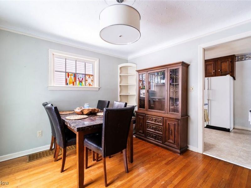 14604 Roxboro Avenue, Cleveland, OH 44111 Photo 11