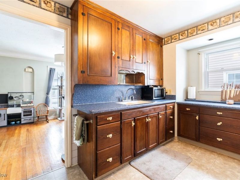 14604 Roxboro Avenue, Cleveland, OH 44111 Photo 14