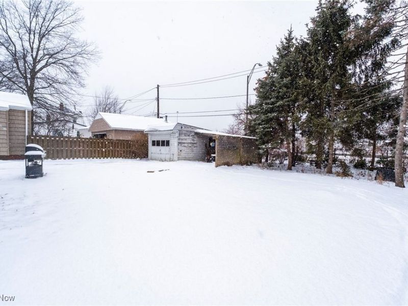 14604 Roxboro Avenue, Cleveland, OH 44111 Photo 35