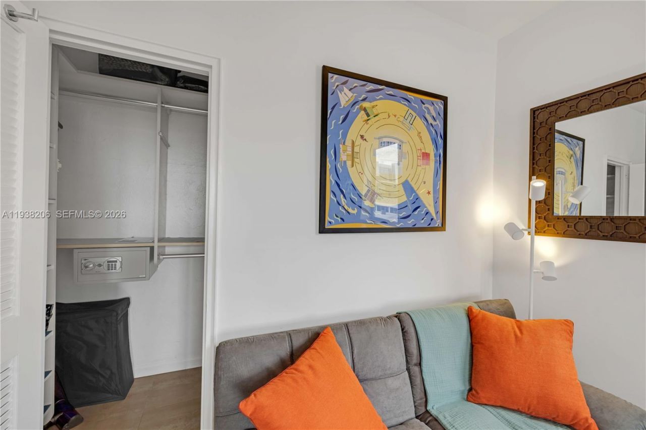 255 W 24th St, Unit 542, Miami Beach, FL 33140 Photo