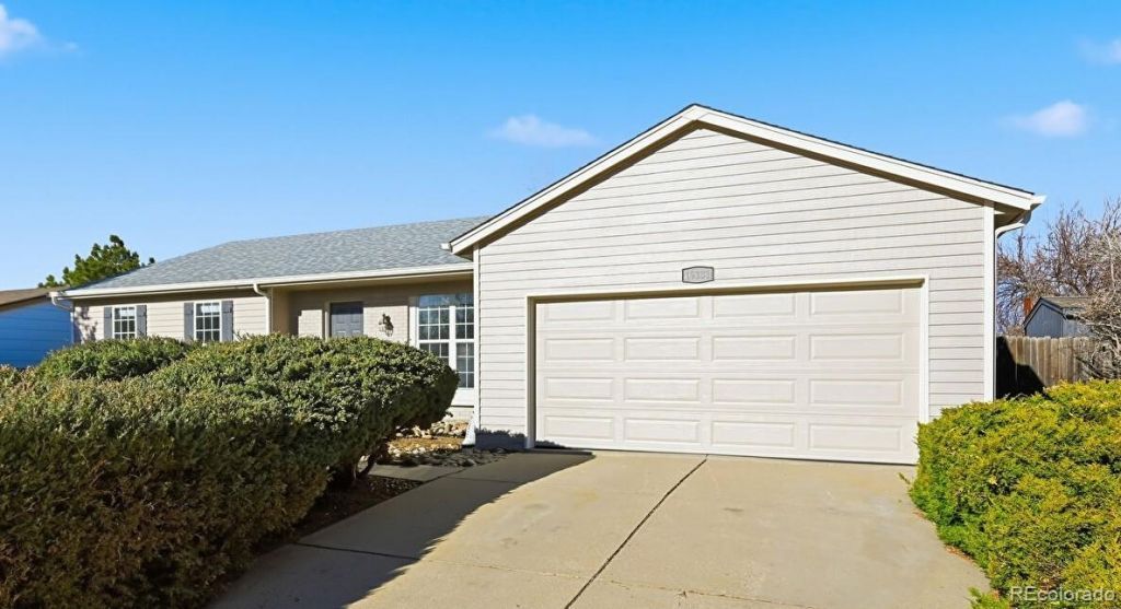 19131 E Louisiana Avenue, Aurora, CO 80017 Main Photo