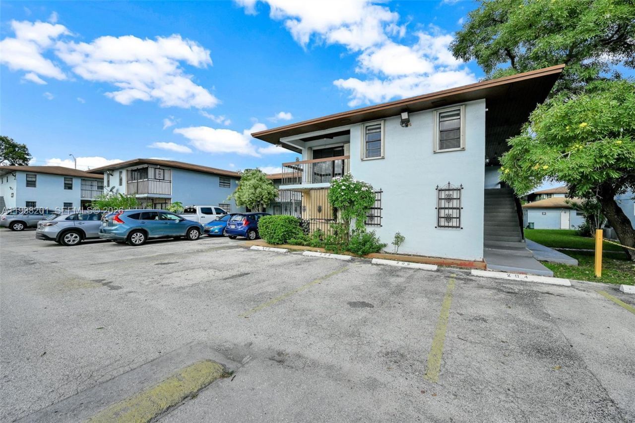 6215 W 24th Ave, Unit 206-7, Hialeah, FL 33016 Photo